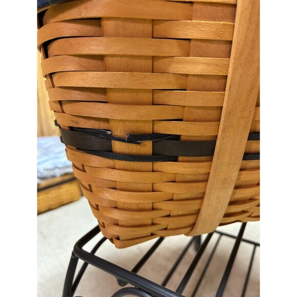 Longaberger 1999 Collector's Club Family Picnic With Wrought Iron Stand - Picture 4 of 7